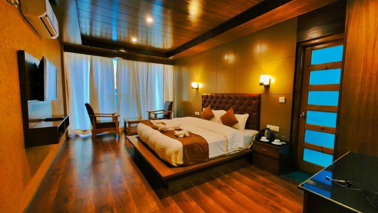 Winterline Resort Near Mall Road Manali - Centrally Heated & Air Cooled Manāli Exterior foto